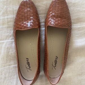 Vintage Women's Brown Woven Loafers